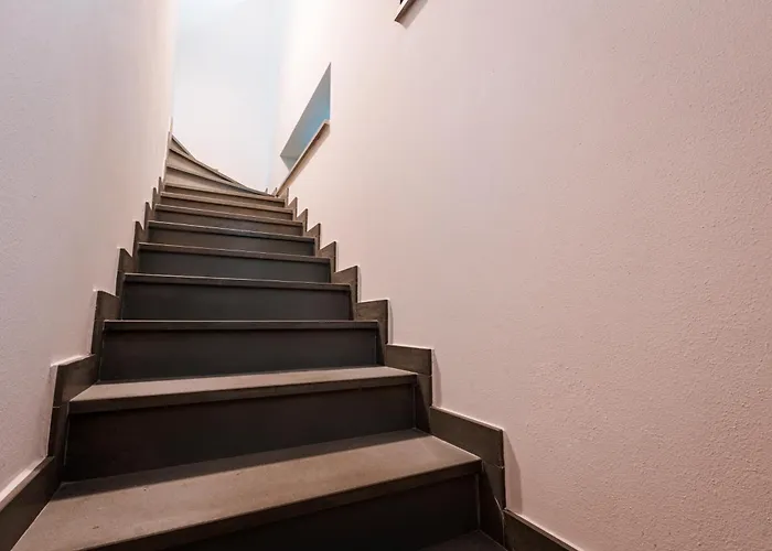 2' Alta - Loft Moderno In Borgo Storico Appartamento *